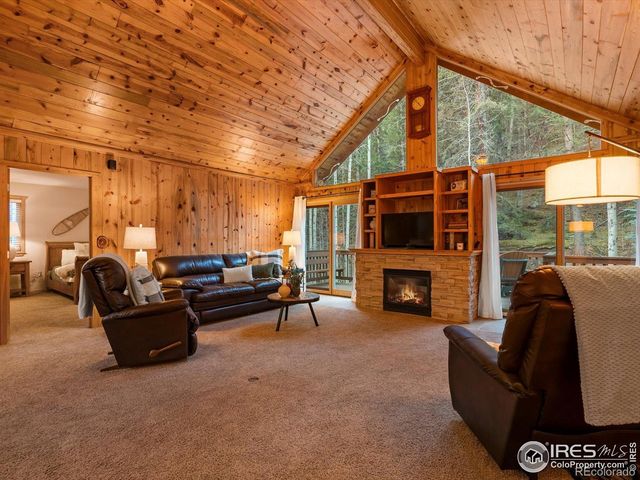 1035 Streamside Drive, Glen Haven, CO 80532