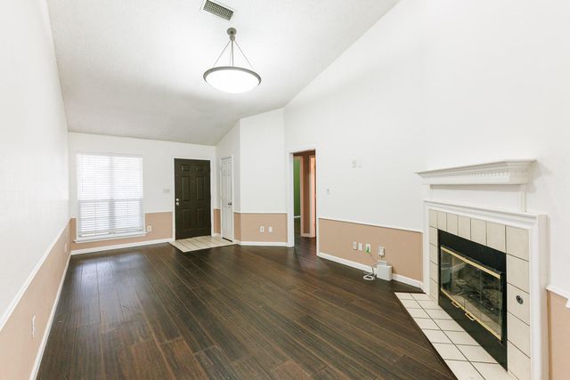 2210 93rd Street, Lubbock, TX 79423