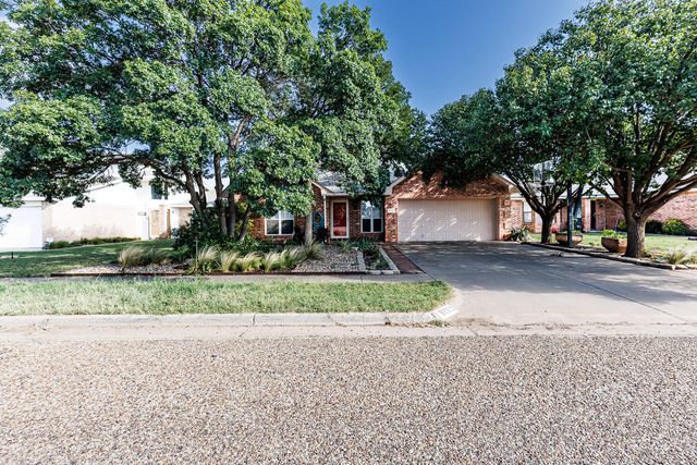 2210 93rd Street, Lubbock, TX 79423