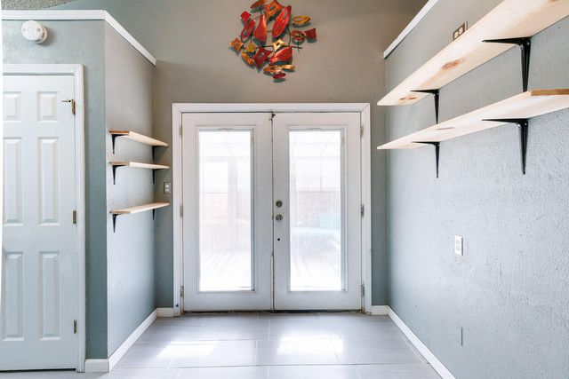 2210 93rd Street, Lubbock, TX 79423