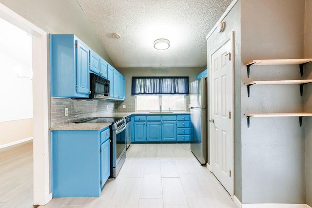 2210 93rd Street, Lubbock, TX 79423