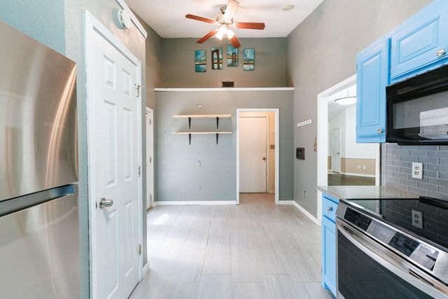 2210 93rd Street, Lubbock, TX 79423