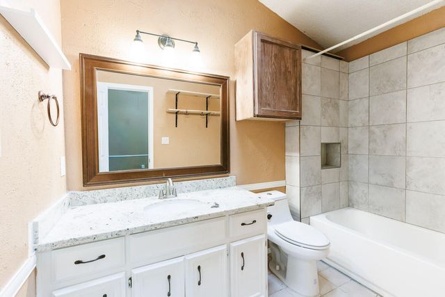 2210 93rd Street, Lubbock, TX 79423