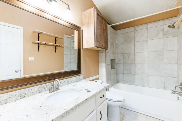 2210 93rd Street, Lubbock, TX 79423