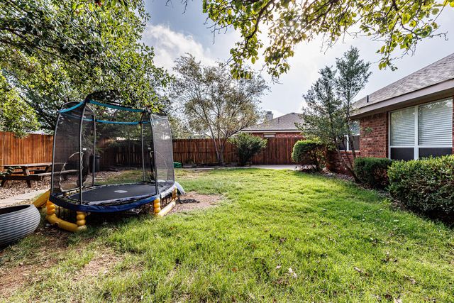 2210 93rd Street, Lubbock, TX 79423