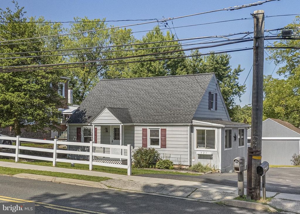321 N PLEASANTVIEW RD, POTTSTOWN, PA 19464 — exterior