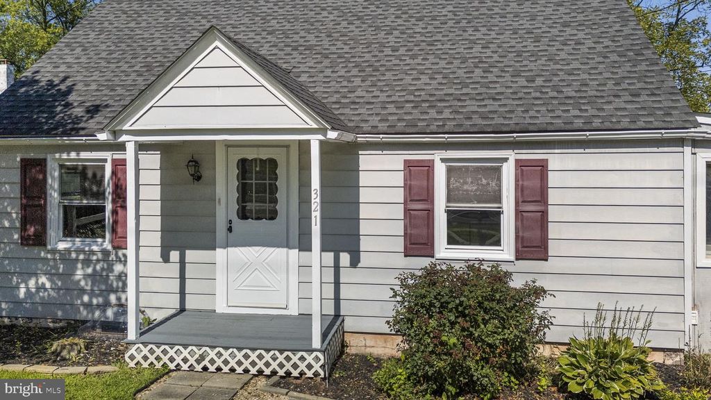 321 N PLEASANTVIEW RD, POTTSTOWN, PA 19464 — photo 2
