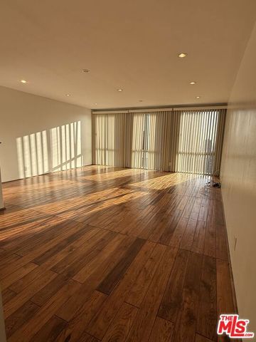 800 W 1st Street 3105, Los Angeles, CA 90012