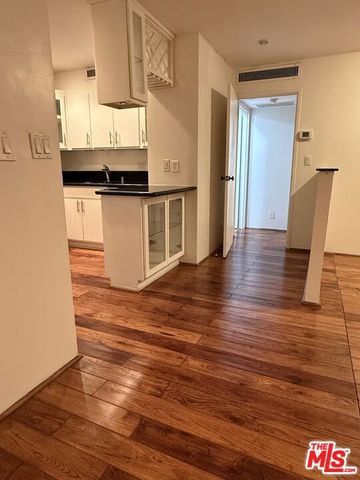 800 W 1st Street 3105, Los Angeles, CA 90012