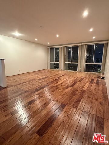 800 W 1st Street 3105, Los Angeles, CA 90012