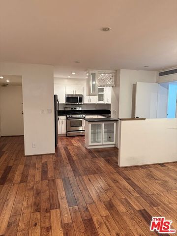 800 W 1st Street 3105, Los Angeles, CA 90012