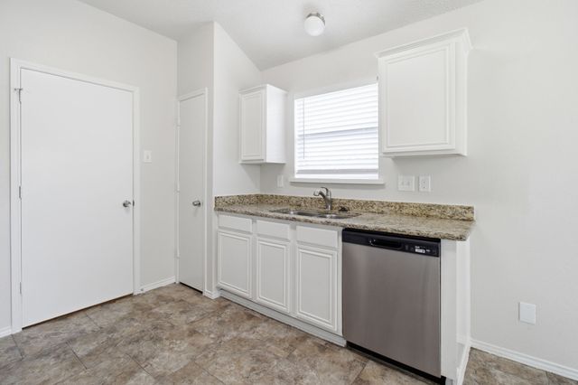 6412 Royal Cedar Drive, Dallas, TX 75236