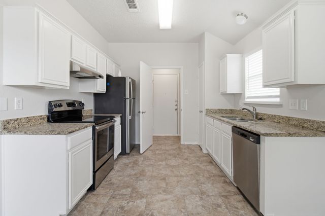 6412 Royal Cedar Drive, Dallas, TX 75236
