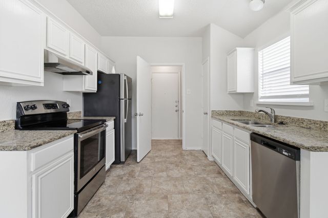 6412 Royal Cedar Drive, Dallas, TX 75236