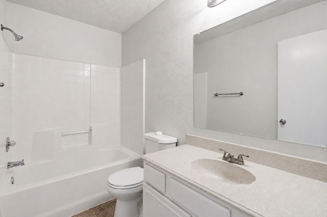 6412 Royal Cedar Drive, Dallas, TX 75236