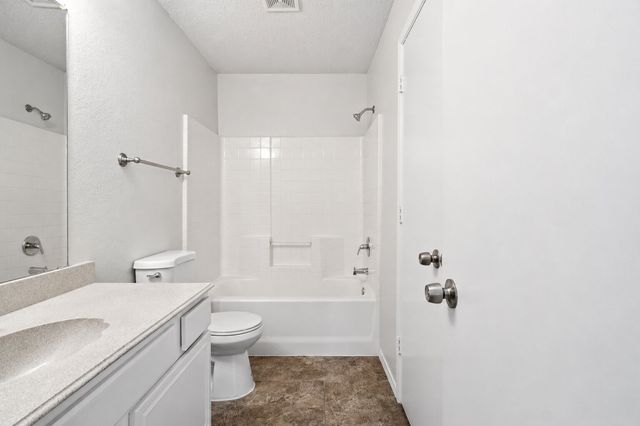 6412 Royal Cedar Drive, Dallas, TX 75236