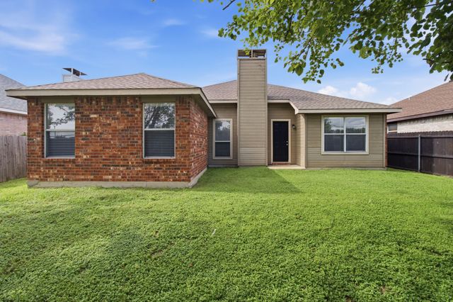 6412 Royal Cedar Drive, Dallas, TX 75236