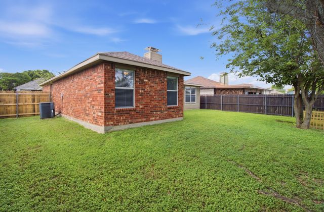 6412 Royal Cedar Drive, Dallas, TX 75236