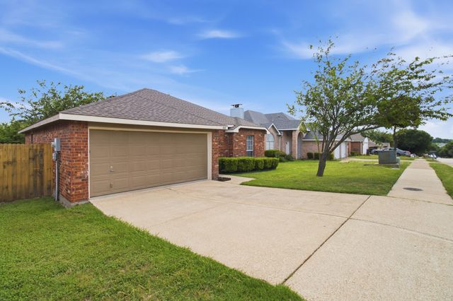 6412 Royal Cedar Drive, Dallas, TX 75236