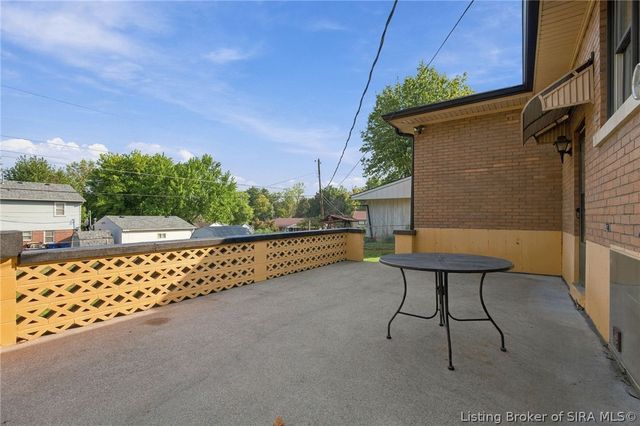 508 Linnwood Avenue, Sellersburg, IN 47172