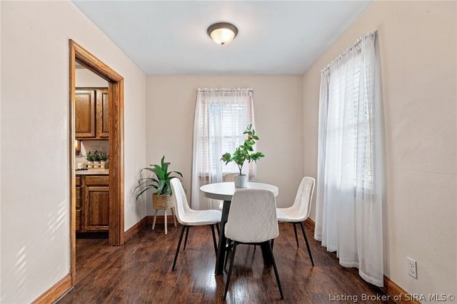 508 Linnwood Avenue, Sellersburg, IN 47172