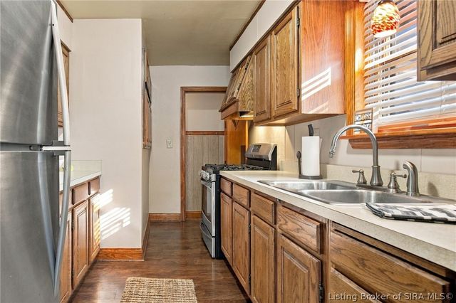 508 Linnwood Avenue, Sellersburg, IN 47172