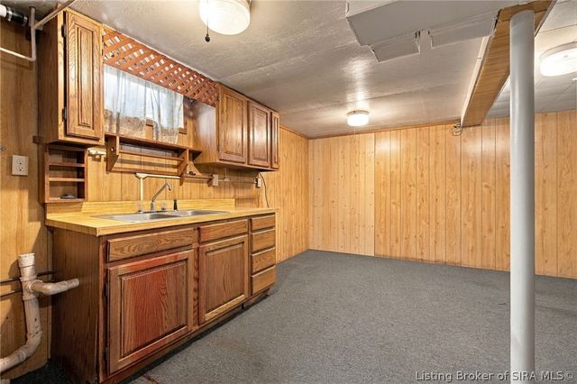 508 Linnwood Avenue, Sellersburg, IN 47172