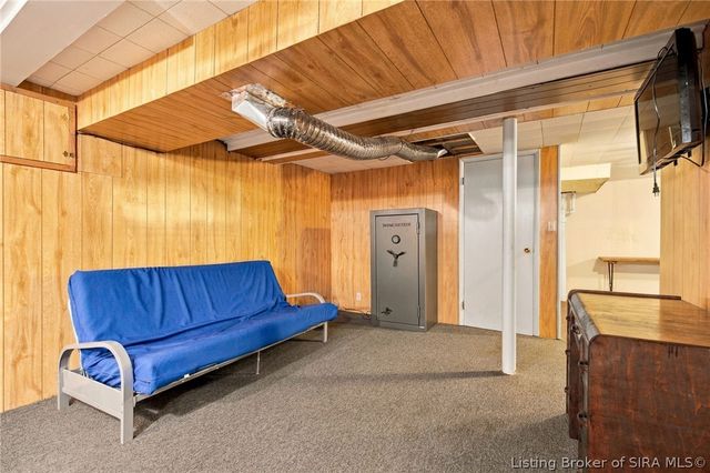 508 Linnwood Avenue, Sellersburg, IN 47172