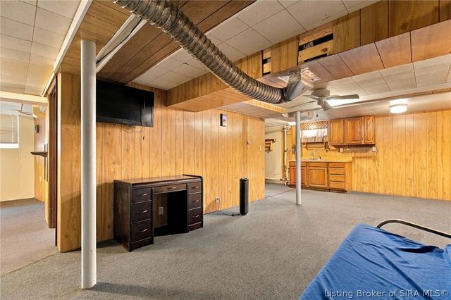508 Linnwood Avenue, Sellersburg, IN 47172