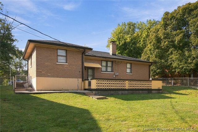 508 Linnwood Avenue, Sellersburg, IN 47172