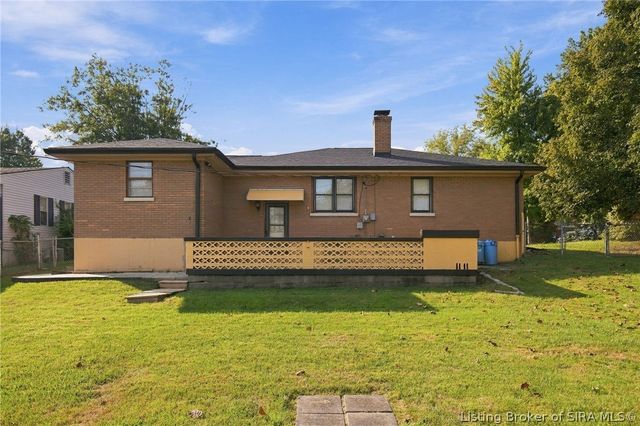 508 Linnwood Avenue, Sellersburg, IN 47172