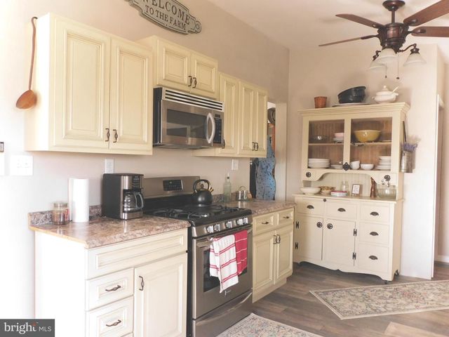 464 WOLFS BRIDGE RD, Carlisle, PA 17013