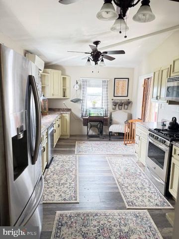 464 WOLFS BRIDGE RD, Carlisle, PA 17013