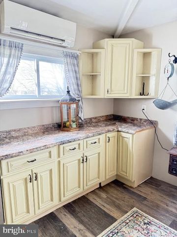 464 WOLFS BRIDGE RD, Carlisle, PA 17013