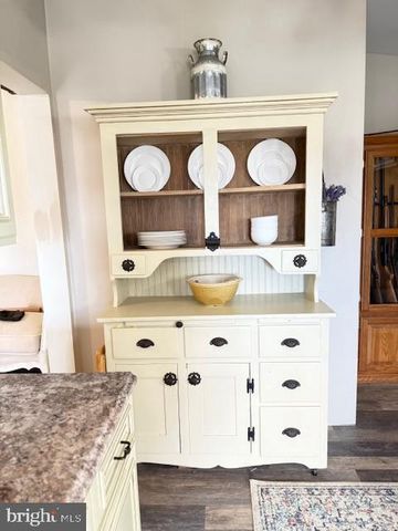 464 WOLFS BRIDGE RD, Carlisle, PA 17013