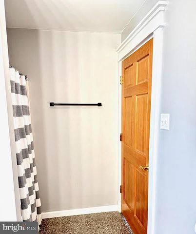 464 WOLFS BRIDGE RD, Carlisle, PA 17013