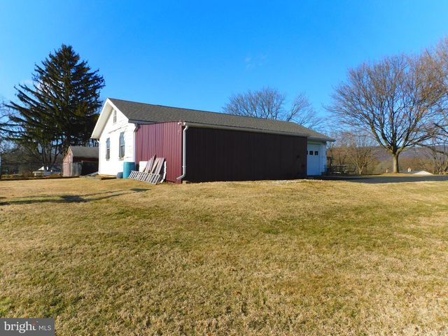 464 WOLFS BRIDGE RD, Carlisle, PA 17013