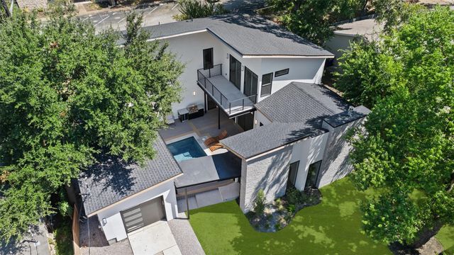 1913 Fairlawn LN, Austin, TX 78704