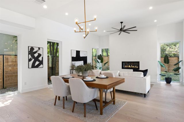 1913 Fairlawn LN, Austin, TX 78704