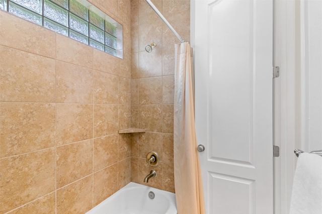 17410 Hanoverian Drive, Richmond, TX 77407