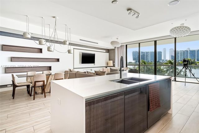 3300 NE 188th St 216, Aventura, FL 33180