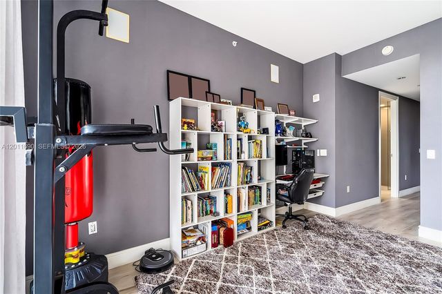 3300 NE 188th St 216, Aventura, FL 33180