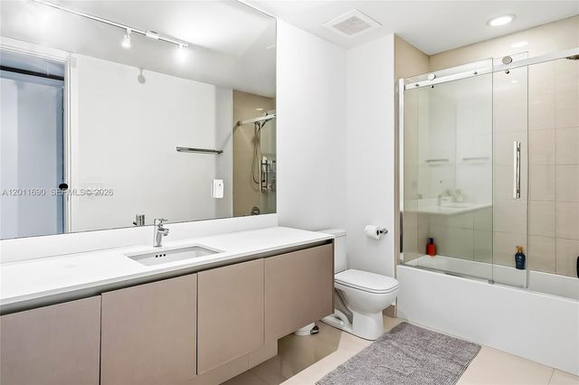 3300 NE 188th St 216, Aventura, FL 33180