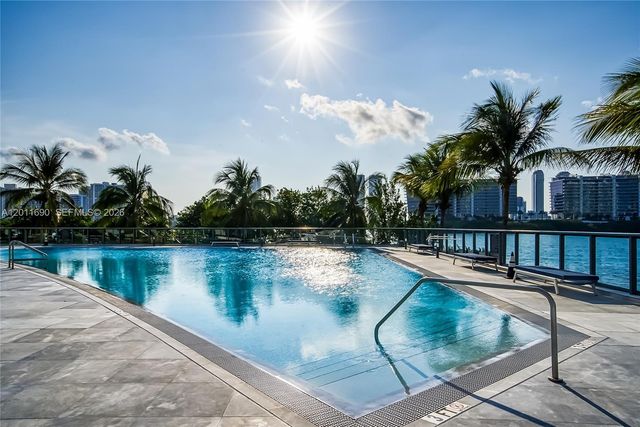 3300 NE 188th St 216, Aventura, FL 33180