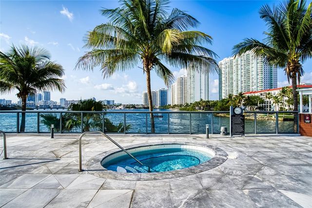 3300 NE 188th St 216, Aventura, FL 33180