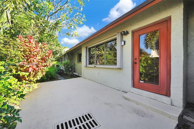 3951 NE 17th Ave 705, Pompano Beach, FL 33064