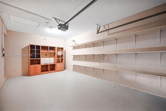 3951 NE 17th Ave 705, Pompano Beach, FL 33064