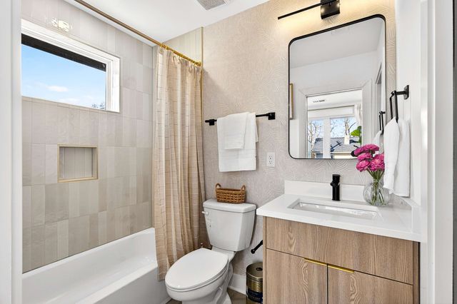 314 E Trinity Ln Apt 1, Nashville, TN 37207