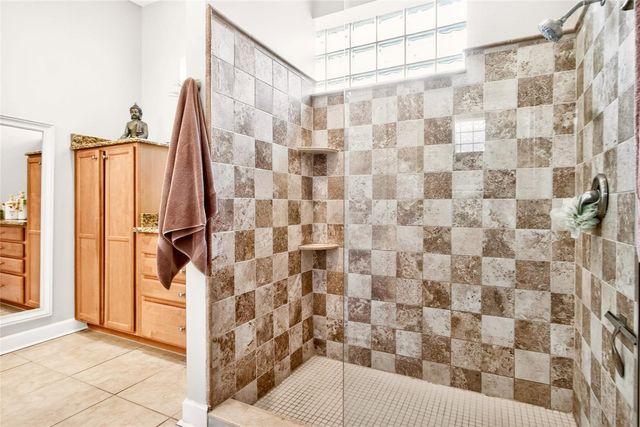 5120 FAIRWAY ONE DRIVE, Valrico, FL 33596