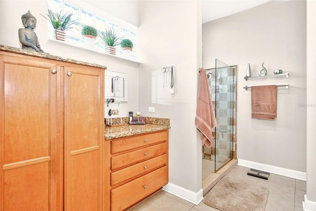 5120 FAIRWAY ONE DRIVE, Valrico, FL 33596